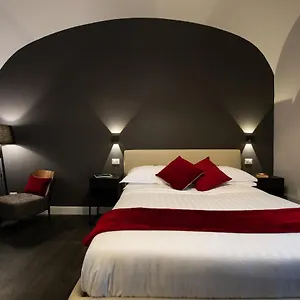 Lungotevere Ripa 2*, Roma Italia